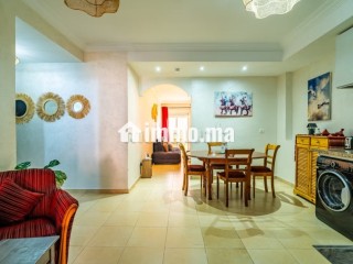 Louez cet appartement à Ain Mezouar. 4 grandes pièces. Meublé - Appartement à louer