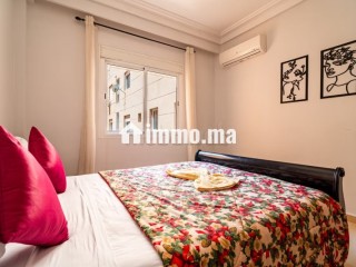 Louez cet appartement à Ain Mezouar. 4 grandes pièces. Meublé - Appartement à louer