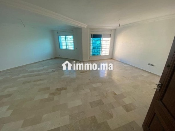 bureau-160-m-a-hay-ryad-big-1