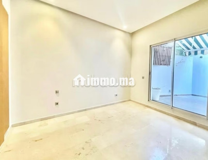 Louez cet appartement à Maârif. 3 chambres. Porte blindée et parabole - Location Immobilier - Casablanca - photo 2