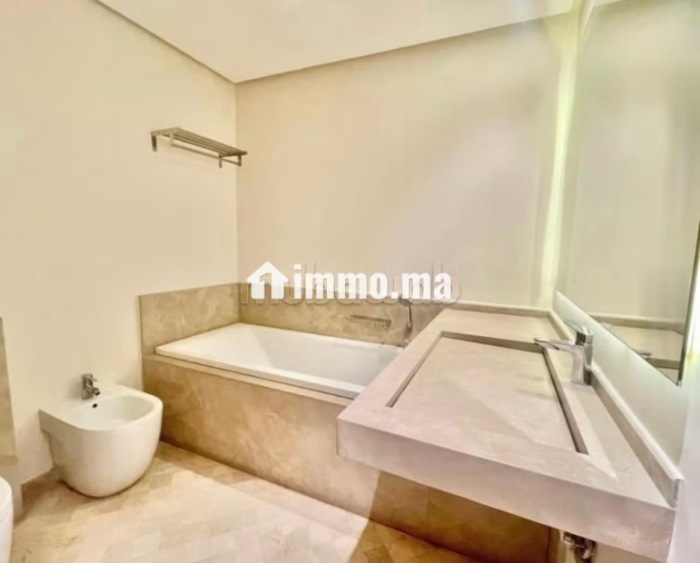 Louez cet appartement à Maârif. 3 chambres. Porte blindée et parabole - Location Immobilier - Casablanca - photo 3