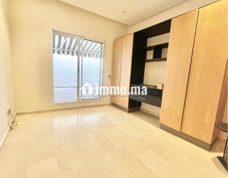 Louez cet appartement à Maârif. 3 chambres. Porte blindée et parabole - Location Immobilier - Casablanca - photo 4