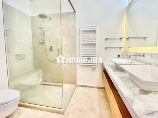 Louez cet appartement à Maârif. 3 chambres. Porte blindée et parabole - Appartement à louer - Casablanca
