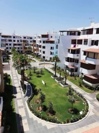 appartement-74m2-avec-terrasse-et-piscine-big-1