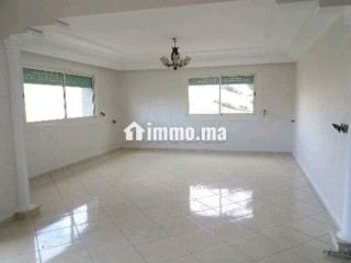 Niveau Villa Bien situé Calme - Villa à louer - Casablanca