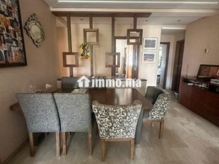 Un étage complet rien que pour vous - Appartement à louer - Casablanca