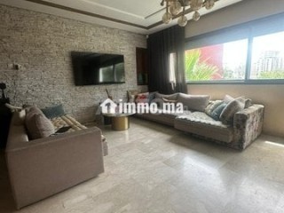 Un étage complet rien que pour vous - Appartement à louer - Casablanca