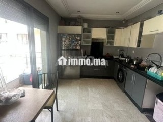 Un étage complet rien que pour vous - Appartement à louer - Casablanca