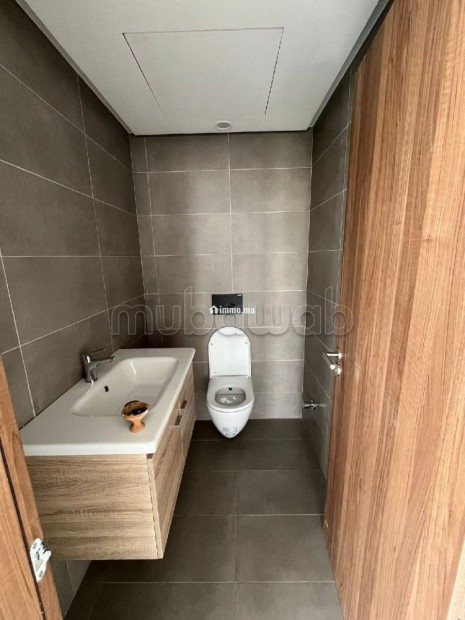 79m2, Bureau neuf, Immeuble B Living, R. P. Bachkou - Location Immobilier - Casablanca - photo 7