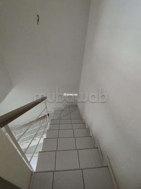 Location d'un appartement à Charaf. 2 belles chambres. Avec ascenseur et terrasse - Location Immobilier - Agadir - photo 4