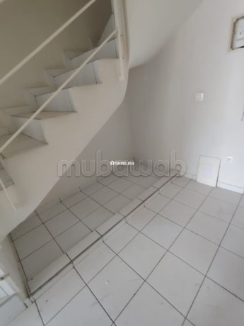 location-dun-appartement-a-charaf-2-belles-chambres-avec-ascenseur-et-terrasse-big-5