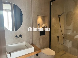Spacieux studio meublé avec terrasse et parking - Appartement à louer - Casablanca