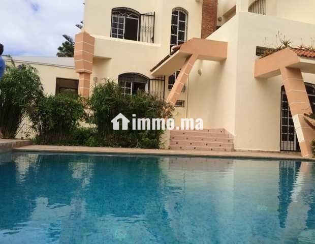 Jolie villa avec piscine à rabat Souissi - Location Immobilier - Rabat - photo 1