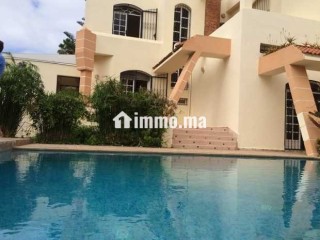 jolie-villa-avec-piscine-a-rabat-souissi