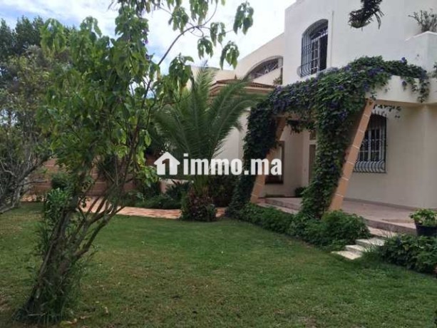 jolie-villa-avec-piscine-a-rabat-souissi-big-5