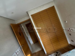 Superbe appartement à louer à Riyad. Surface de 100 m². Piscine, climatisation - Appartement à louer - Rabat