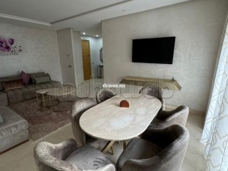Superbe appartement à louer à Riyad. Surface de 100 m². Piscine, climatisation - Appartement à louer - Rabat