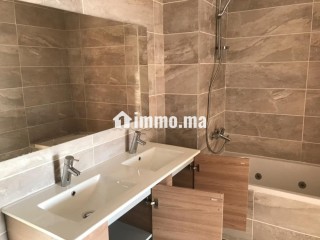 Superbe appartement à louer à Riyad. Surface de 100 m². Piscine, climatisation - Appartement à louer - Rabat