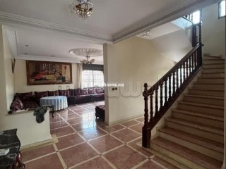 Opportunité rare Villa familiale de 466m2 - Villa à vendre - Casablanca