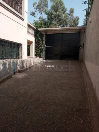 opportunite-rare-villa-familiale-de-466m2-big-15