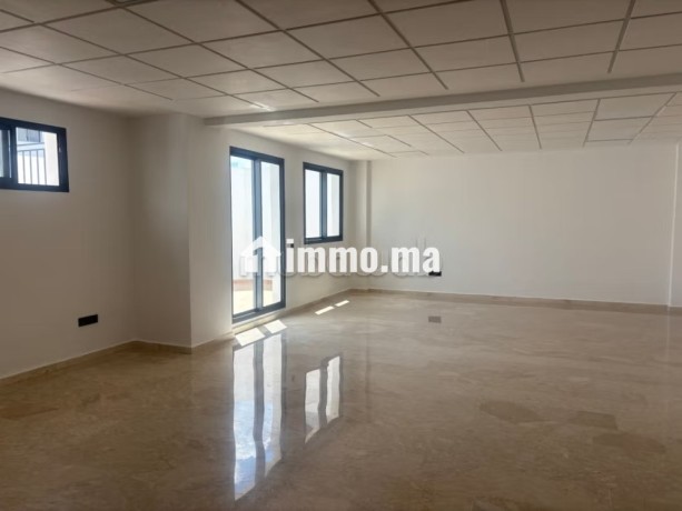 plateaux-bureau-a-louer-en-plein-quartier-des-hopitaux-big-4