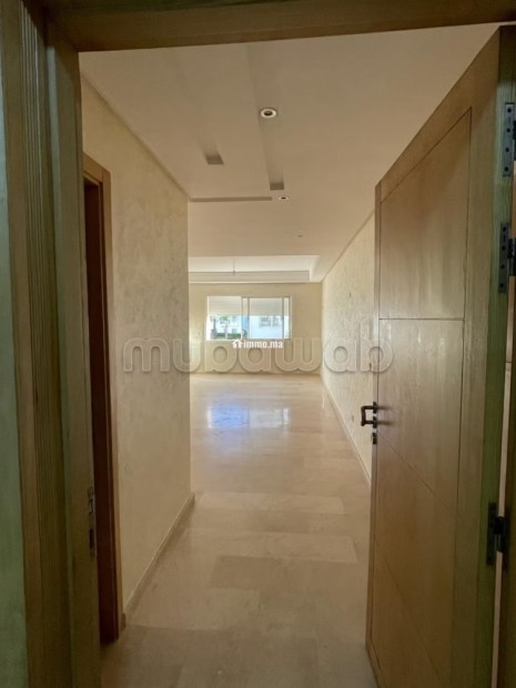 Superbe appartement à louer à Sidi Maarouf. 3 grandes pièces. Avec ascenseur et espace vert - Location Immobilier - Casablanca - photo 6