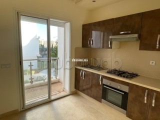 Superbe appartement à louer à Sidi Maarouf. 3 grandes pièces. Avec ascenseur et espace vert - Appartement à louer - Casablanca