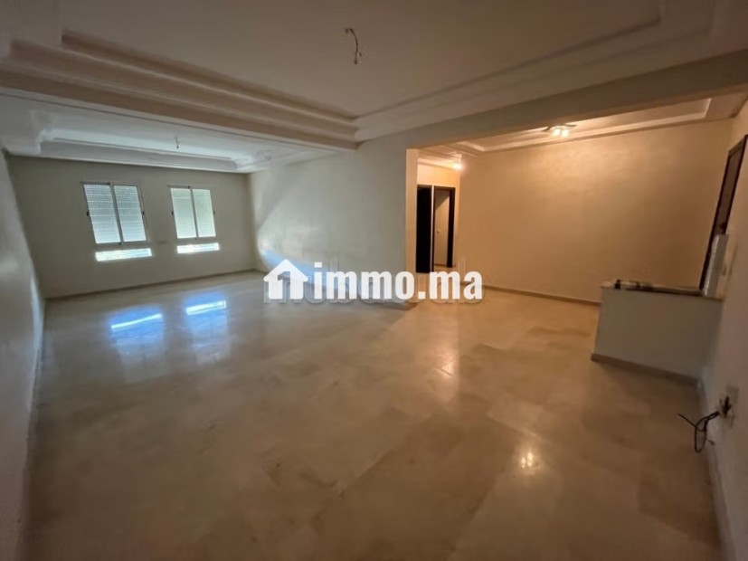 Appartement à l'achat à Aïn Sebaâ. 1 Pièce. Antenne parabolique et sécurité - Vente Immobilier - Casablanca - photo 1