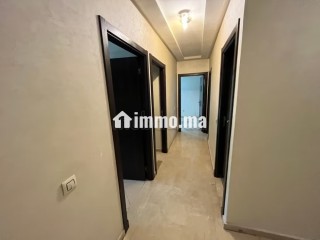 Appartement à l'achat à Aïn Sebaâ. 1 Pièce. Antenne parabolique et sécurité - Appartement à vendre - Casablanca
