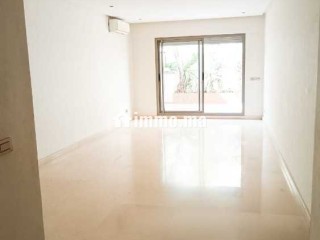 Loue Apart HS vide à CFC Casa 2CH+TERRASSE à 8500 - Appartement à louer - Casablanca
