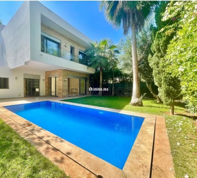 Magnifique villa à louer à Californie. Superficie 550 m². Bien meublé - Location Immobilier - Casablanca - photo 1