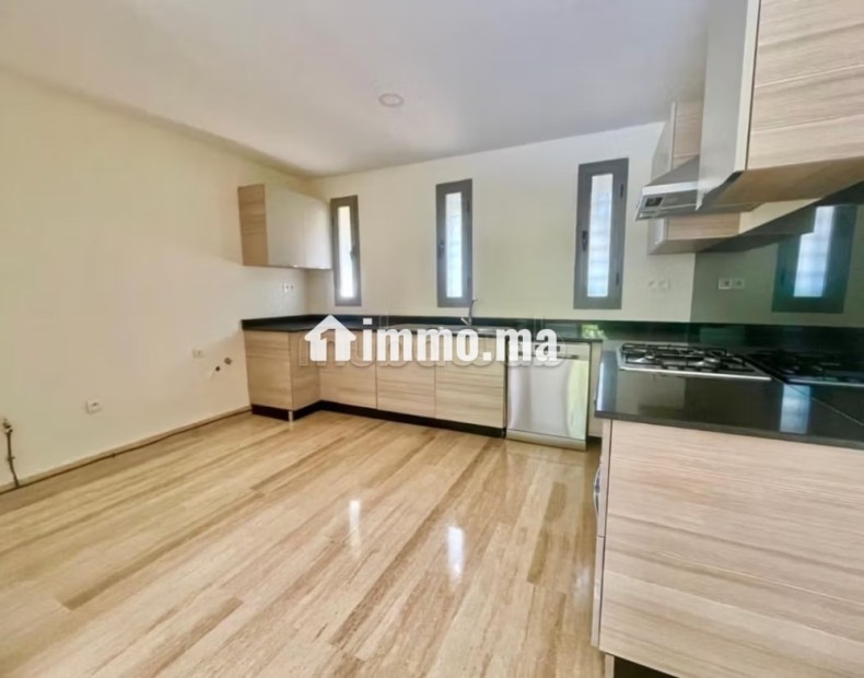 Magnifique villa à louer à Californie. Superficie 550 m². Bien meublé - Location Immobilier - Casablanca - photo 3