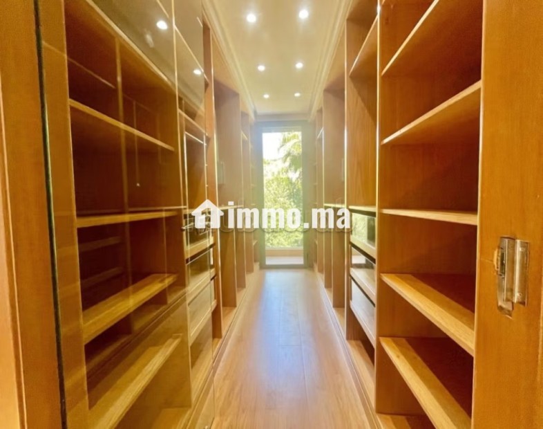 Magnifique villa à louer à Californie. Superficie 550 m². Bien meublé - Location Immobilier - Casablanca - photo 4