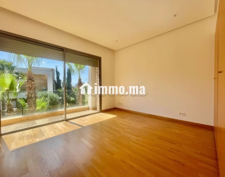 Magnifique villa à louer à Californie. Superficie 550 m². Bien meublé - Location Immobilier - Casablanca - photo 5