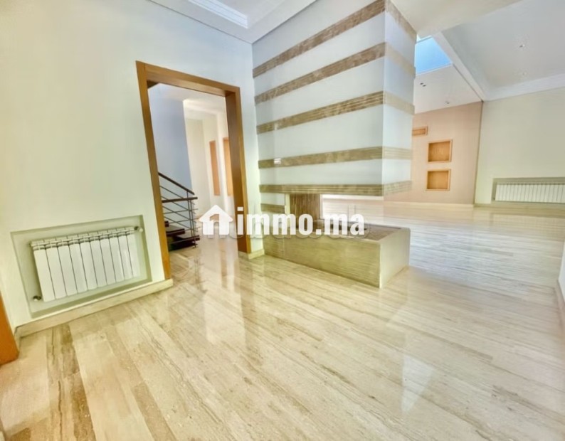 Magnifique villa à louer à Californie. Superficie 550 m². Bien meublé - Location Immobilier - Casablanca - photo 7