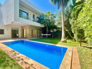 magnifique-villa-a-louer-a-californie-superficie-550-m2-bien-meuble