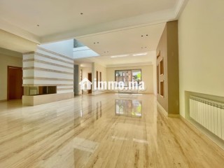Magnifique villa à louer à Californie. Superficie 550 m². Bien meublé - Villa à louer - Casablanca