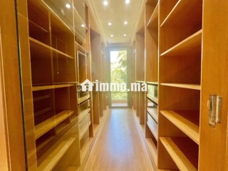 Magnifique villa à louer à Californie. Superficie 550 m². Bien meublé - Villa à louer - Casablanca