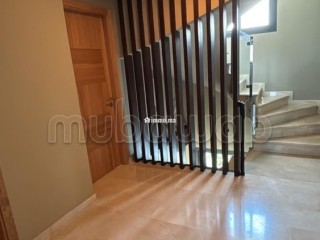 Vila vide refait à neuf à louer à oasis - Villa à louer - Casablanca