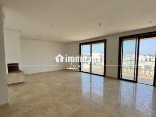 Penthouse lumineux à louer – Rabat Square. - Appartement à louer - Rabat