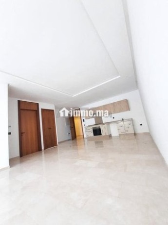 studio-72m-dont-terrasse-a-cfc-big-4