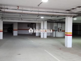 Bureaux à louer à Dcheïra El Jihadia. Surface de 99 m². Concierge et climatisation - Bureau à louer