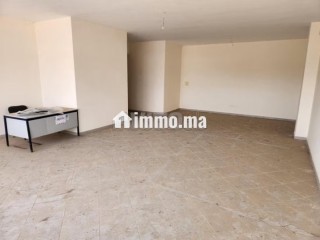 Bureaux à louer à Dcheïra El Jihadia. Surface de 99 m². Concierge et climatisation - Bureau à louer