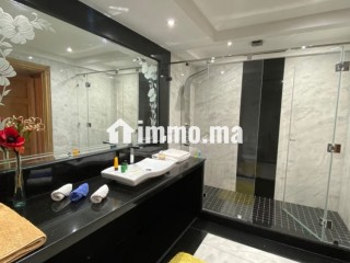 Appartement à louer à Ain Diab vue sur mer sans vis a vis. Surface totale 170 m². Places de stationnement et terrasse - Appartement à louer - Casablanca
