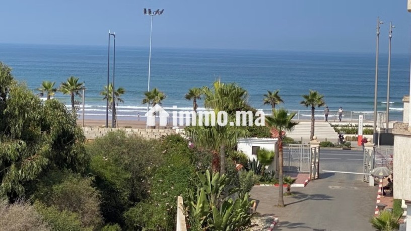 appartement-a-louer-a-ain-diab-vue-sur-mer-sans-vis-a-vis-surface-totale-170-m2-places-de-stationnement-et-terrasse-big-10