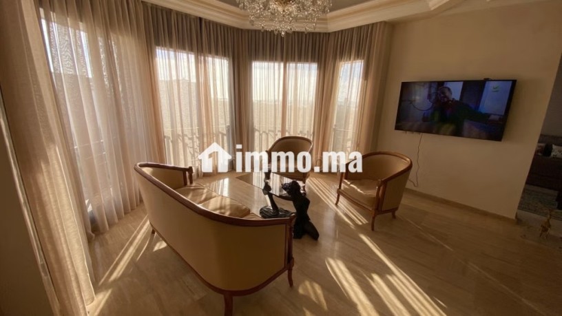 appartement-a-louer-a-ain-diab-vue-sur-mer-sans-vis-a-vis-surface-totale-170-m2-places-de-stationnement-et-terrasse-big-12