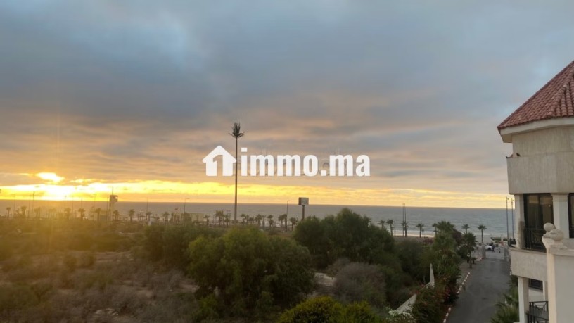 appartement-a-louer-a-ain-diab-vue-sur-mer-sans-vis-a-vis-surface-totale-170-m2-places-de-stationnement-et-terrasse-big-14