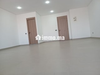 2 Bureaux en location à Sidi Ghanen - Bureau à louer