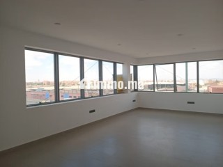 2 Bureaux en location à Sidi Ghanen - Bureau à louer