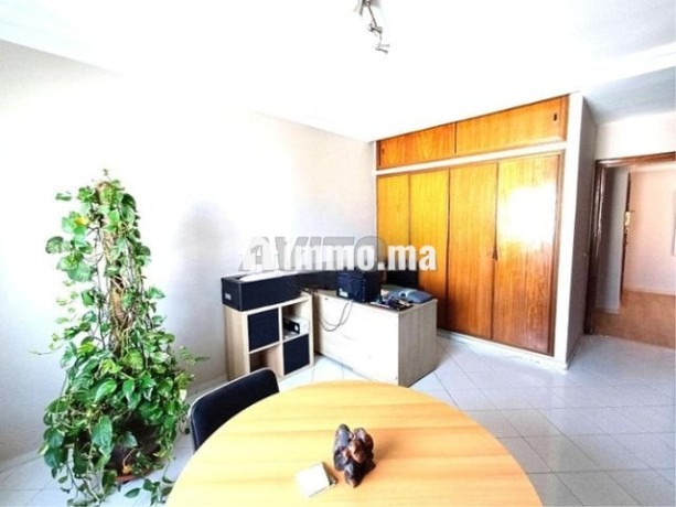 joli-bureau-spacieux-111m2-a-maarif-ext-big-8
